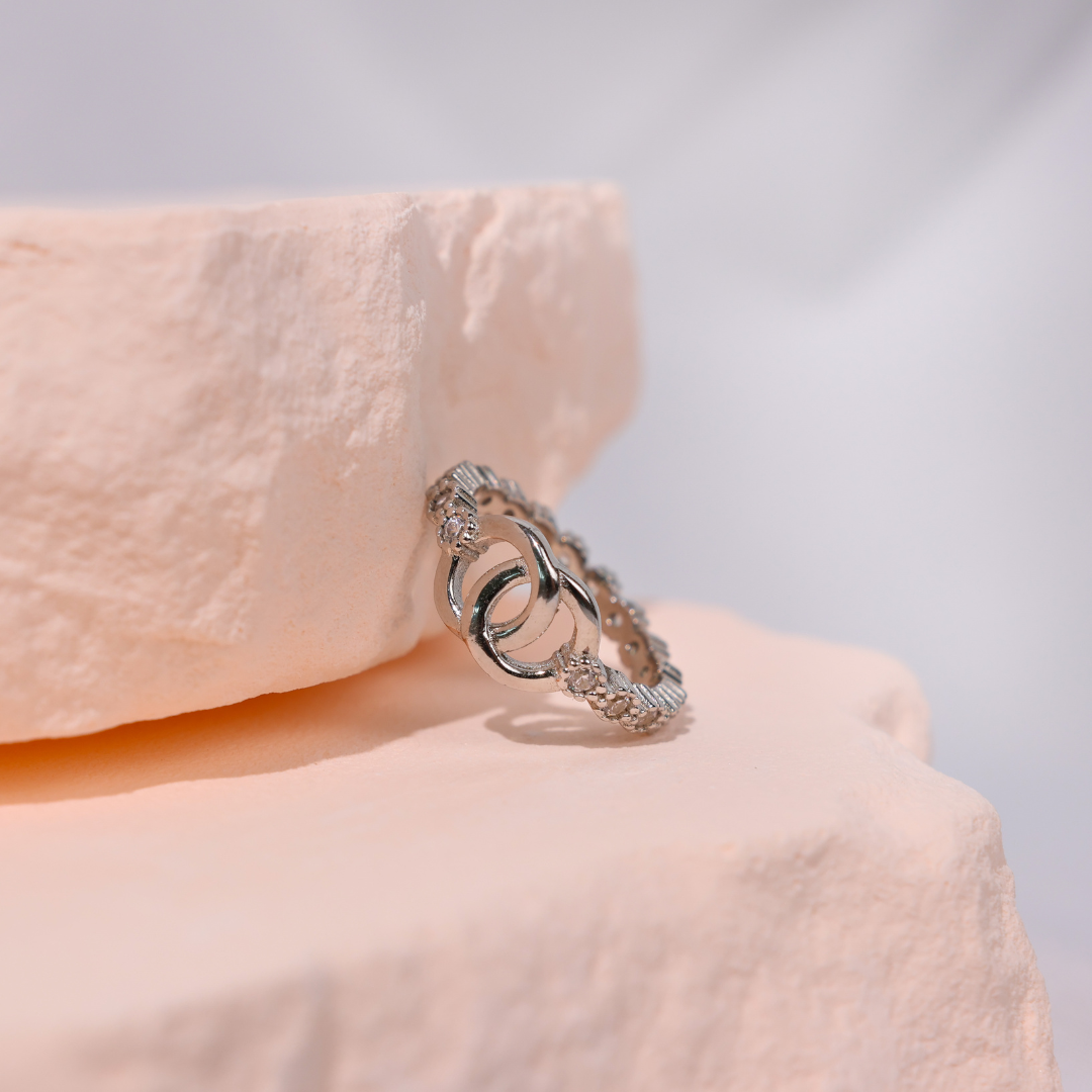 Anillo Entrelazadas