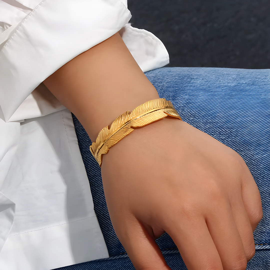 Pulsera Pluma Dorada