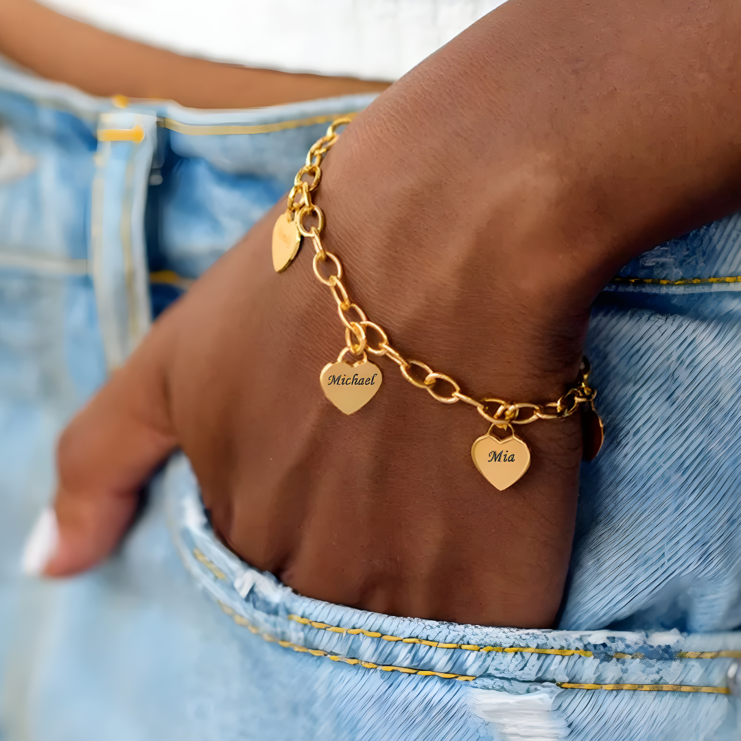 Pulsera de corazones- Personalizable hasta 6 corazones