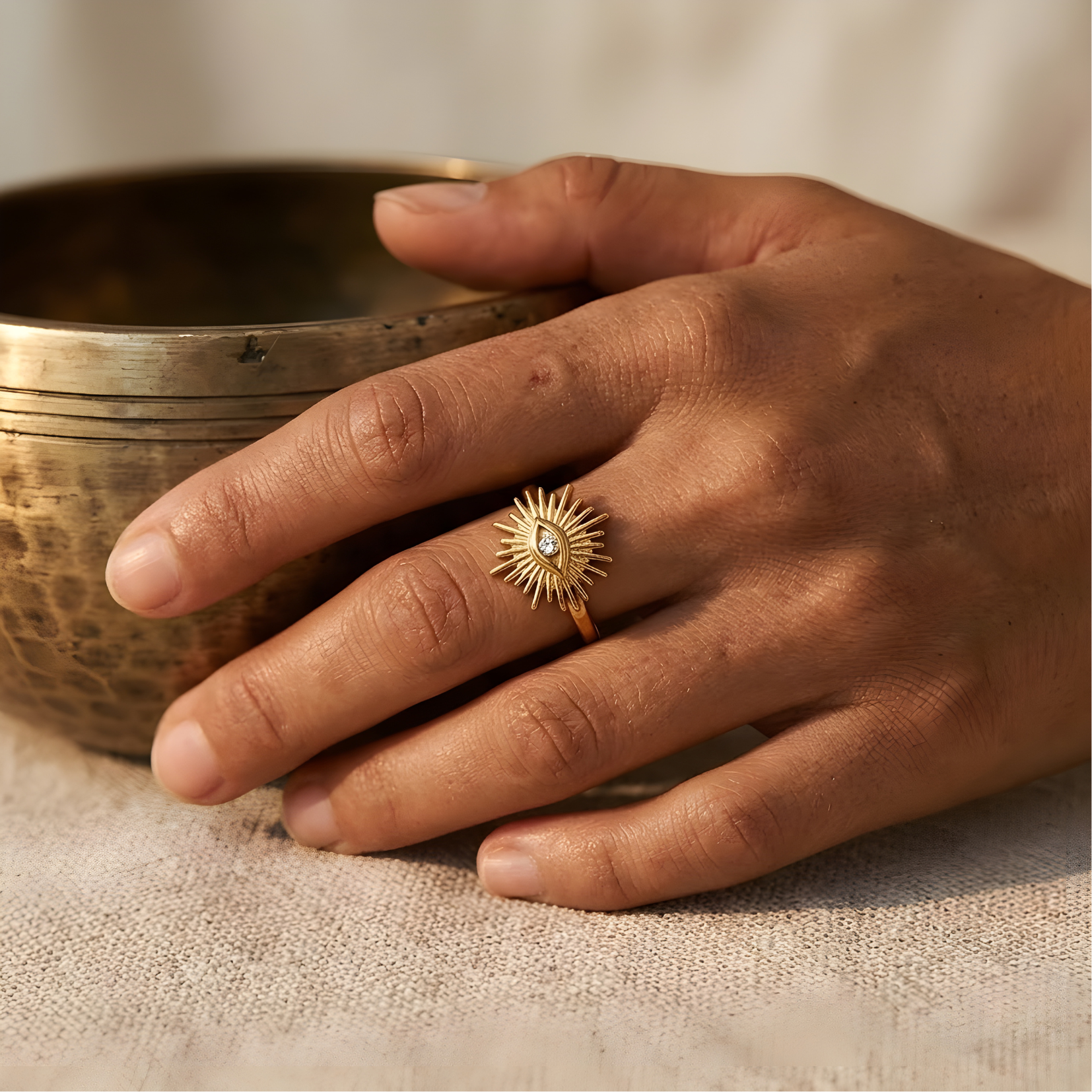 Anillo Ojo Dorado