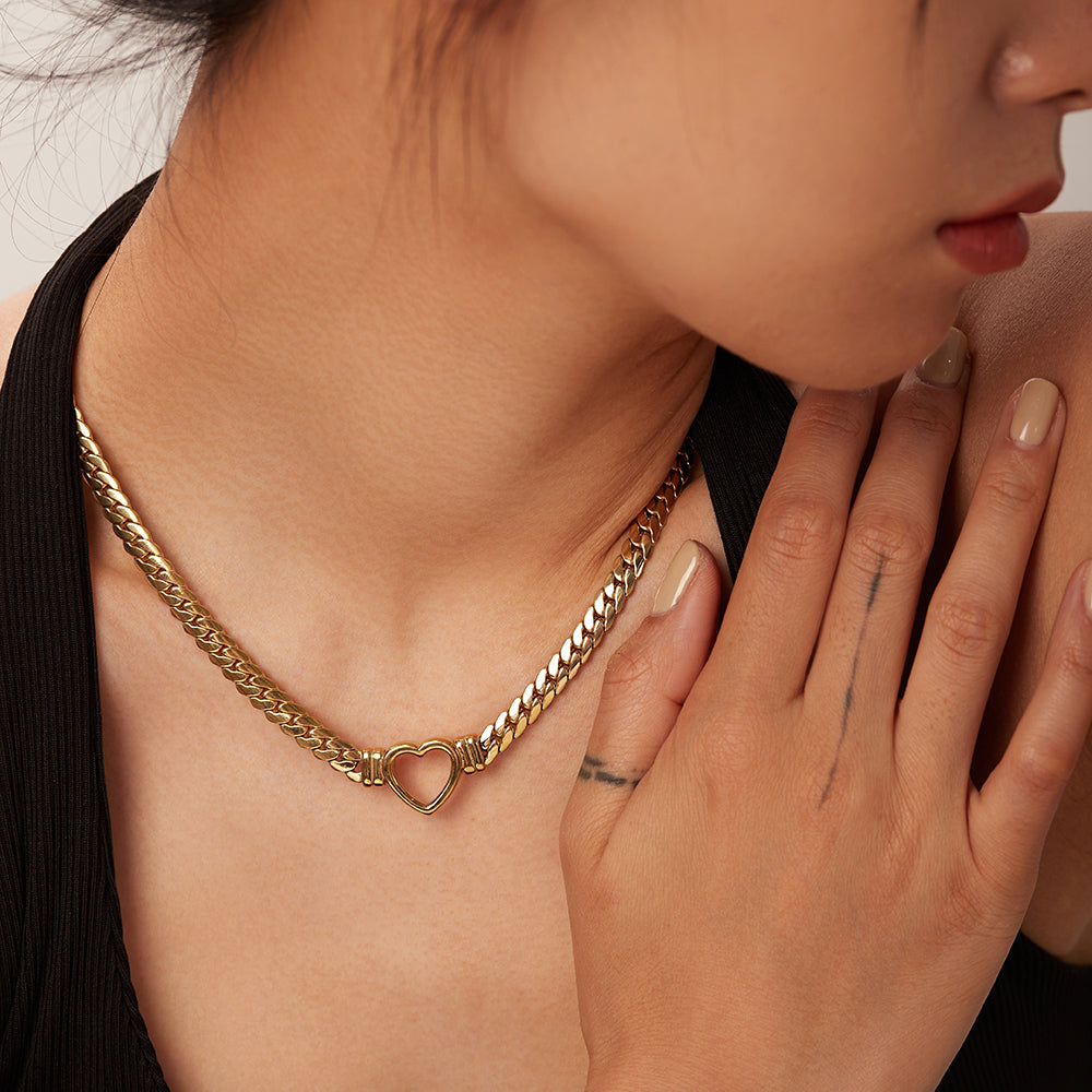 Collar Choker de Corazón
