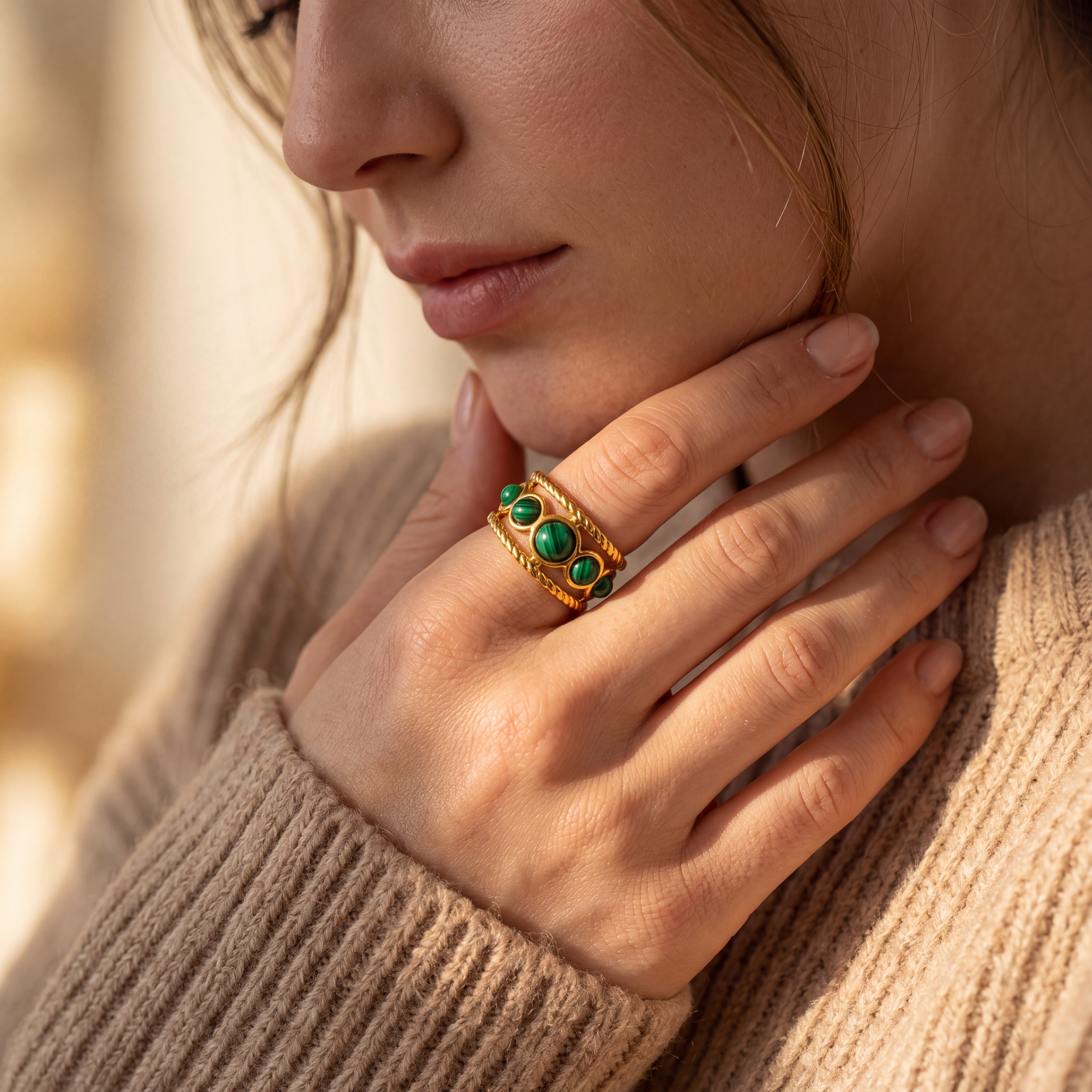 Anillo Amuleto- Moldavita